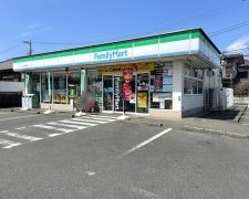 ファミリーマート八王子長房町店