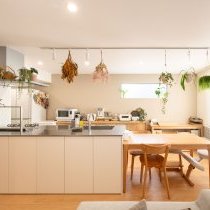 暮らしを丁寧に思い描いた、心地よさに包まれた住まい